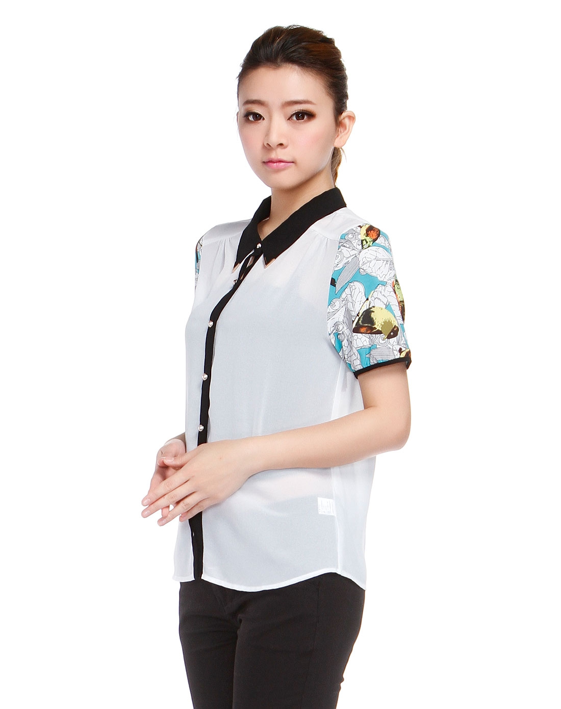 茜雅朵朵<em>SEEYOURSTORY女装</em>专场白拼黑色时